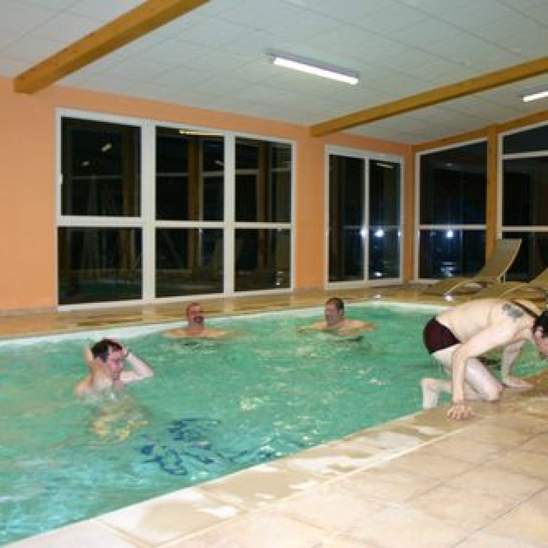 la-piscine-entre-amis-38